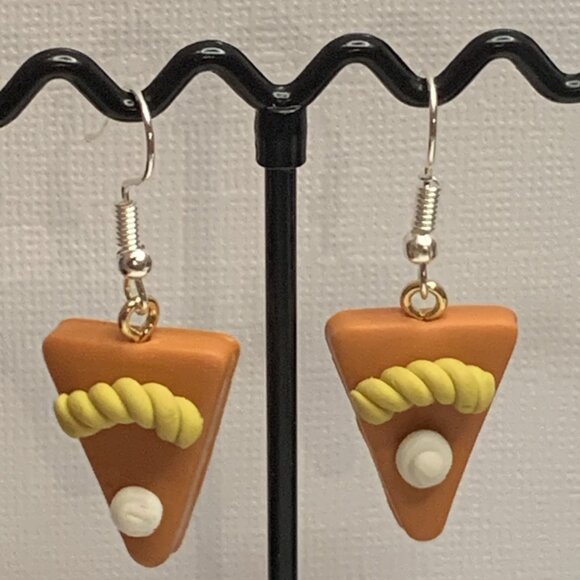 Pumpkin Pie Earring, Thanksgiving Earring, Funny Food Earring, Gift Idea - Picture 3 of 4